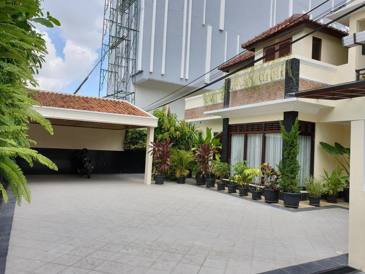 Malioboro Place Yogyakarta Luaran gambar